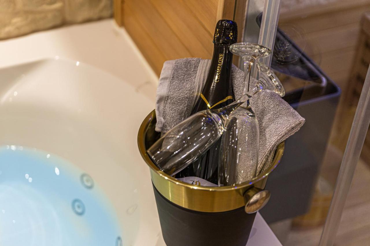 Le Petit Paris - Cocon & Spa & Sauna Шартр Екстер'єр фото